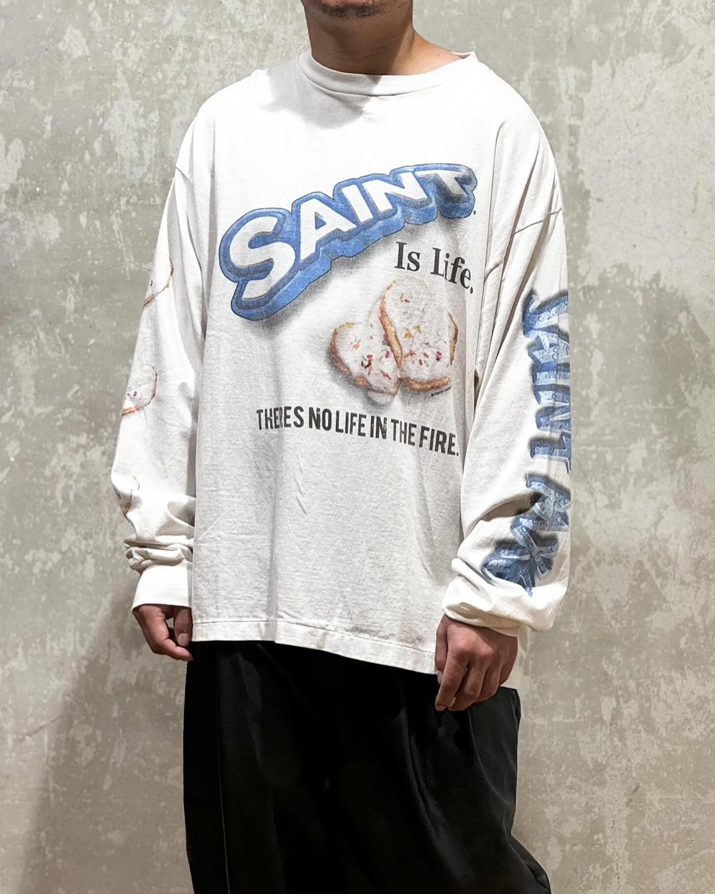 SAINT Mxxxxxx HEART COOKIES L/S TEE/WHT Love Oreo printed long sleeves Off-white S-XL Customized co-branded main mark/wash mark Correct version Ready-made garments washed and distressed VINTAGE feeling Top-notch printing technology Perfect restoration